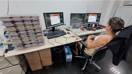 Servidores finalizam providências para as cerimônias de geração de mídias, carga e lacre e poste...