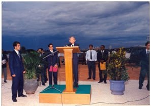 Des. Antônio de Arruda discursando na cerimônia de lançamento da pedra fundamental da segunda se...