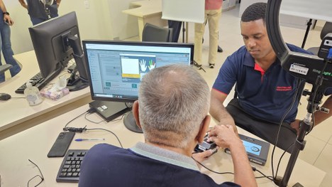 Posto de Atendimento no Shopping 3 Américas 4