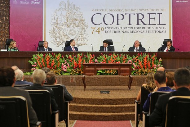 Durante o encontro, os presidentes aprovaram a Carta do Coptrel na Cidade de Marechal Deodoro, c...