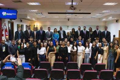 Alunos de Direito da Unemat Diamantino conhecem TRE-MT e acompanham sessão plenária 1