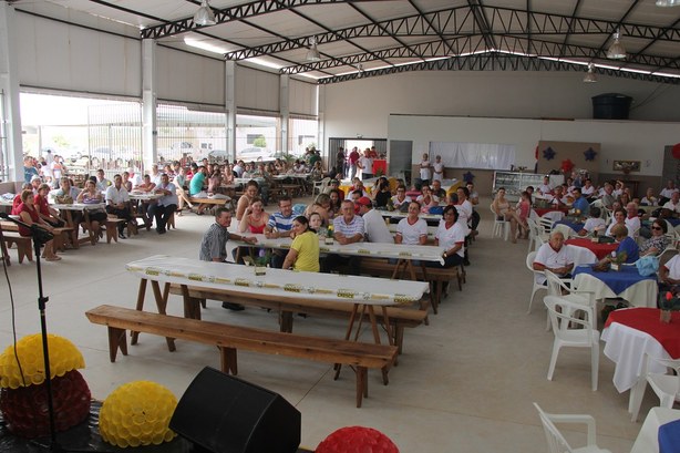 clube do idoso em Claudia Ação da 32ª Zona Eleitoral leva atendimento ao Clube dos Idosos no sábado (09/11) para coleta bi...