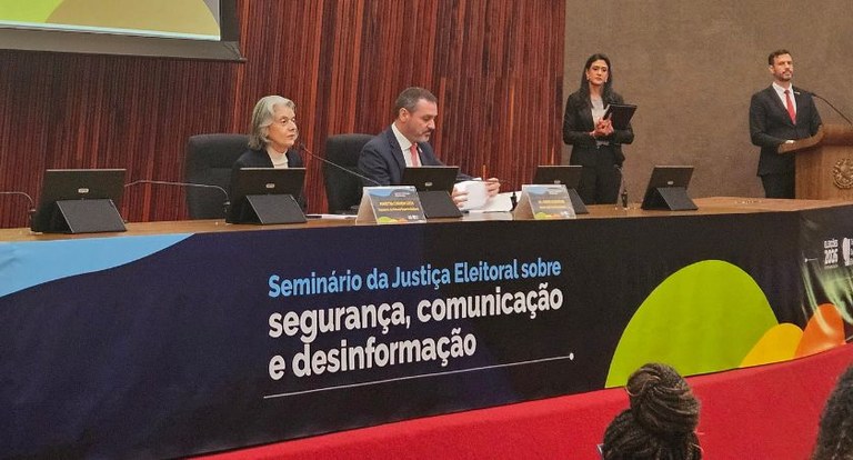Com foco na segurança e inteligência das Eleições 2026, TRE-MT participa de seminário internacional no TSE 1 Com foco na segurança e inteligência das Eleições 2026, TRE-MT participa de seminário internacio...