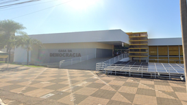 Para acomodar o eleitorado com maior acessibilidade e menos filas