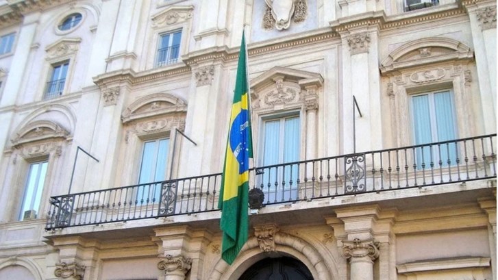 Ação conjunta capitaneada pelo TRE-DF e com apoio de regionais garante assistência técnica a con...