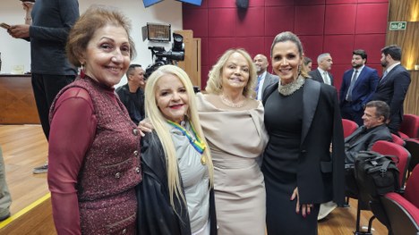 Magistrado assume a cadeira deixada pelo juiz Luiz Otávio Pereira Marques; cerimônia foi acompan...