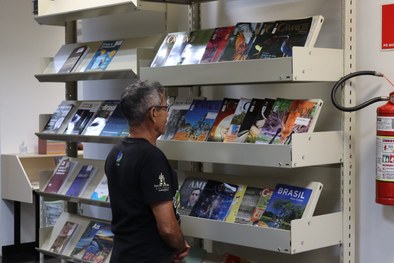 Estudantes da 6ª edição do SoleTRE visitam Biblioteca do TRE-MT pela primeira vez 1