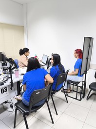 Mais de 30 alunos da ETEC Cáceres são atendidos pelo “Quinta Jovem” do TRE-MT