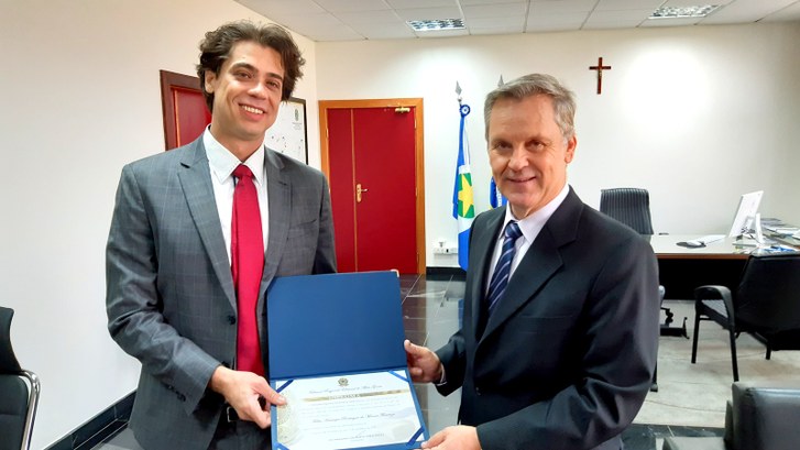 Fábio Fiorenza assume como juiz Federal no Pleno do TRE-MT A cerimônia de posse foi realizada no gabinete do presidente do TRE-MT