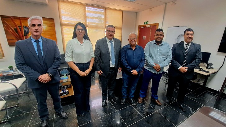 Município de Colniza vai auxiliar a Justiça Eleitoral a chegar até os eleitores sem biometria Município de Colniza vai auxiliar a Justiça Eleitoral a chegar até os eleitores sem biometria