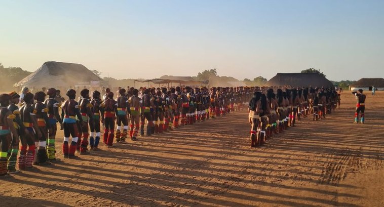 Mutirão indígena no Xingu faz revisão para seção eleitoral na Aldeia Sapezal, em Querência