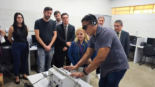 Acordo entre TRE-MT e ICEMAT ensina associados à entidade no uso das ferramentas de acessibilida...