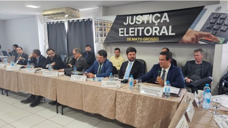 Encontro reuniu representantes da gestão do Tribunal e da Polícia Federal, além de servidores do...