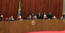 Sessão Plenária Administrativa do TSE