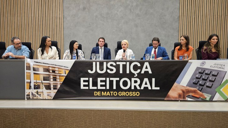 Evento ocorreu nesta sexta-feira (17), no auditório da subseção da OAB-MT no município 