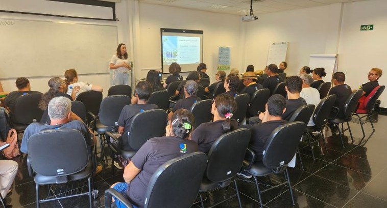 TRE-MT Alunos do SoleTRE participam de palestra em alusão ao Setembro Amarelo