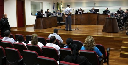 TRE-MT Apresentação Rede Cidadã Apresentação do Projeto Rede Cidadã pela Polícia Militar em 25.11.14 no Plenário do TRE-MT.