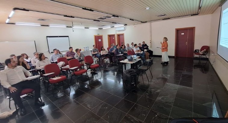 TRE-MT Capacitação em licitações e contratos aborda terceirização no serviço público TRE-MT Capacitação em licitações e contratos aborda terceirização no serviço público