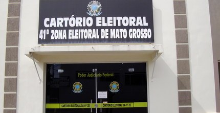 TRE-MT Cartório 41ª Zona Eleitoral Araputanga Fachada do cartório eleitoral da 41ª Zona Eleitoral no município de Araputanga-MT.