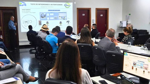 TRE-MT CAVE retifica horário do Teste de Integridade da Urna Eletrônica em edital