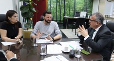 TRE-MT Corregedor eleitoral recebe prefeito de Brasnorte para tratar de ampliação da biometria