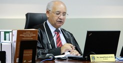 Presidente do TRE-MT Desembargador Juvenal Pereira da Silva.