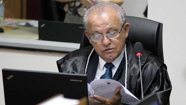 Corregedor e vice-presidente do TRE-MT Desembargador Luiz Ferreira da Silva durante Sessão Plená...