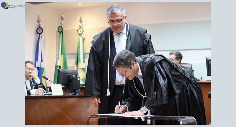 TRE-MT DESEMBARGADOR LIDIO MODESTO TOMA POSSE NO TRE-MT TRE-MT DESEMBARGADOR LIDIO MODESTO TOMA POSSE NO TRE-MT