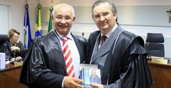 Solenidade de Despedida do Juiz membro Dr José Luiz Blaszak durante a sessão plenária do dia 30....