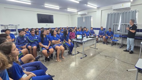 TRE-MT Importância do voto é tema de palestra para estudantes de Barão de Melgaço