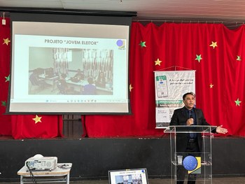 TRE-MT JOVEM ELEITOR EM RONDONÓPOLIS - GERAL