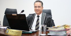 TRE-MT Juiz auxiliar propaganda Alberto Pampado Neto
