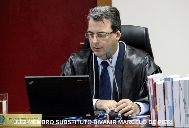 Dr. Divanir Marcelo de Pieri – Juiz-Membro substituto