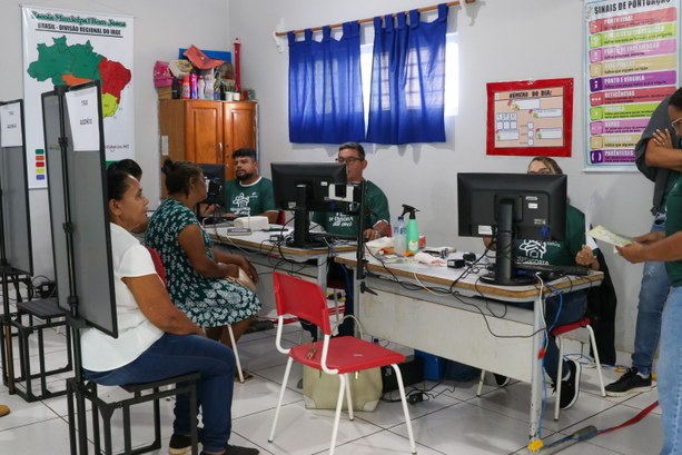 TRE-MT MUTIRÃO DA DEFENSORIA EM COLNIZA - CAPA TRE-MT MUTIRÃO DA DEFENSORIA EM COLNIZA - CAPA