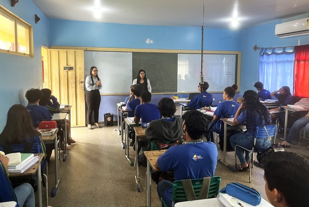 TRE-MT PALESTRA PARA JOVENS ELEITORES DE ARIPUANÃ - CAPA TRE-MT PALESTRA PARA JOVENS ELEITORES DE ARIPUANÃ - CAPA