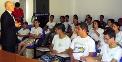 Palestra Voto Consciente 2014 realizada pelo Juiz Eleitoral da 41ª ZE Araputanga-MT Dr Arom Olim...