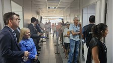 TRE-MT Presidente do TRE-MT verifica funcionamento de locais de votação em Cuiabá