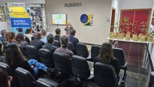 TRE-MT Projeto SilvesTRE floresce com plantio de ipês e engajamento de servidores(as)