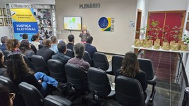 TRE-MT Projeto SilvesTRE floresce com plantio de ipês e engajamento de servidores(as)