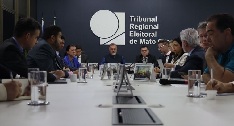 TRE-MT REALIZA REUNIÃO DO CEJUD - VALE ESTA TRE-MT REALIZA REUNIÃO DO CEJUD - VALE ESTA