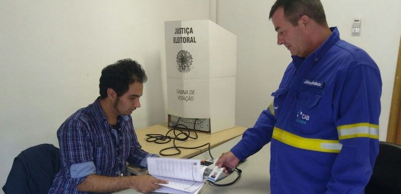 Empréstimo de urnas eletrônicas