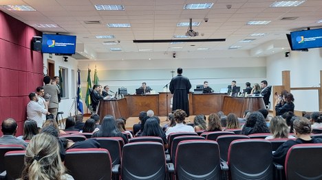 Alunos de Direito da Unemat Diamantino conhecem TRE-MT e acompanham sessão plenária 1