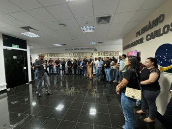 Acadêmicos de Direito da Unic Beira Rio participam de visita guiada no TRE-MT