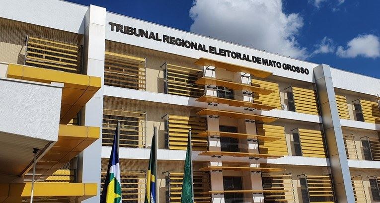 Sessão Plenária elegerá nova presidência do TRE-MT no dia 13 de maio #DescriaçãodaImagem: A primeira imagem mostra a fachada do TRE-MT. Já a segunda imagem mostra a ...